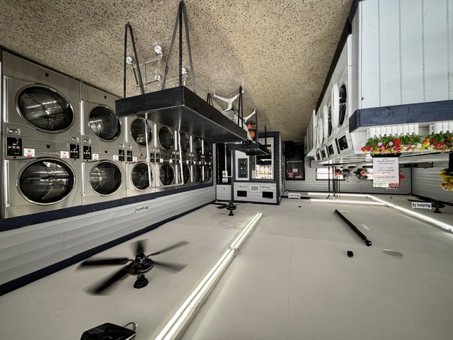 Wash and fold laundry service in St. Petersburg FL
